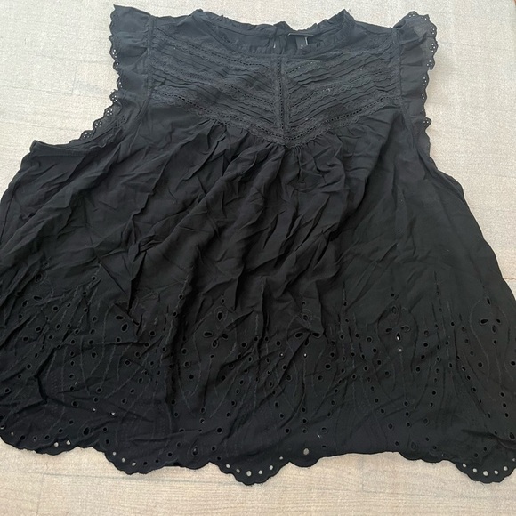 [4/4X]Torrid Eyelet Pintuck Detail Black Sleeveless Ruffled Blouse - Picture 4 of 12
